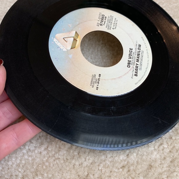 3 Vintage Barry Manilow 7” Vinyl Records - Picture 8 of 15